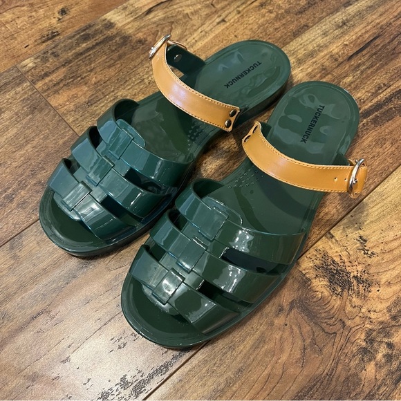 TUCKERNUCK Green Riley Jelly Sandals Size 9/10 EUC Pit - Picture 2 of 7